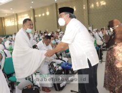 Pj Gubernur Berangkatkan Calon Jemaah Haji Kepulauan Bangka Belitung Melalui Embarkasi Antara