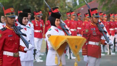 Upacara Penurunan Bendera Lengkapi Rangkaian Peringatan HUT ke-78 RI