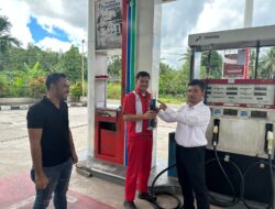 Polres Bangka Melakukan Pengecekan Kandungan Air Di SPBU