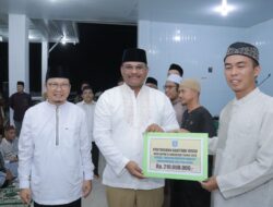 Safari Ramadan di Rumdin Bupati Bateng, Pj Gubernur Safrizal Serahkan Sejumlah Bantuan