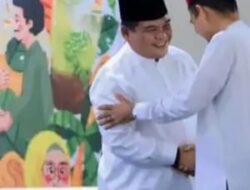 M. Haris Sambut Kedatangan Ustad Abdul Somad