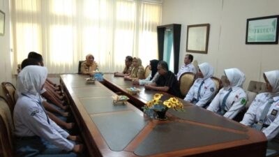 Lusje Anneke Tabalujan Menerima Audiensi Dan Memberi Arahan Kepada Calon Paskibraka Yang Akan ke Tingkat Provinsi dan Nasional
