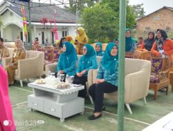 Ketua PJ Ketua PKK Menilai Kelompok Wanita Tani Dalam Lomba ” Aku Hatinya PKK”