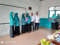 Tim Penilai Administrasi Dan PJ TP PKK Kota Pangkalpinang Kunjungi PKK Kelurahan Selindung