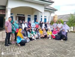 Susanti Saparudin S.E. Monitoring PKK Kelurahan Gabek Satu 