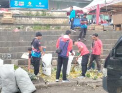 Pemkot Pangkalpinang Melakukan Gotong royong di Pasar Pagi