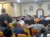 Ketua DPRD Provinsi Kepulauan Bangka Belitung, Didit Srigusjaya Menemui Para Pengunjuk Rasa Dari Almaster