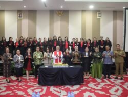 Wawako Dessy Menghadiri Perayaan HUT ke-41 BKSG Komisi Wanita Pangkal Pinang